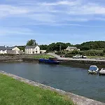 Rustic Glamping For Two By The Shannon Estuary In Country Clare, Ireland Effernan