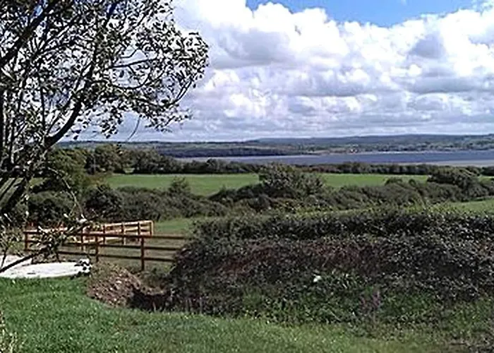 Rustic Glamping For Two By Shannon Estuary In Country Clare, Ireland Effernan